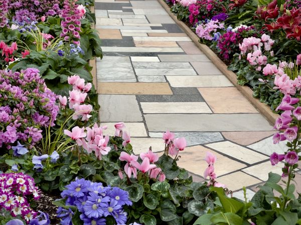 Cost of Garden Path Installation in Paso Robles