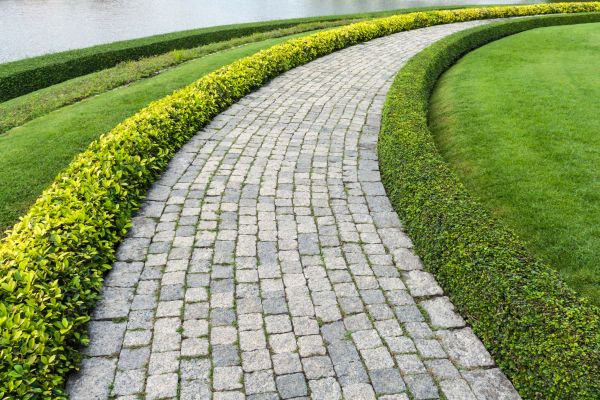 Cost of Sidewalk Pavers Installation in Paso Robles